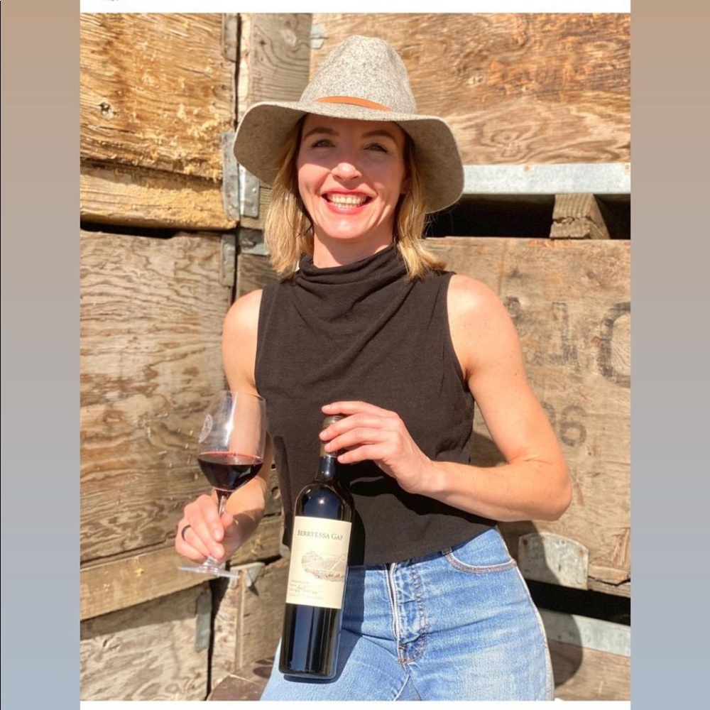 Meet your Posher, Nicole